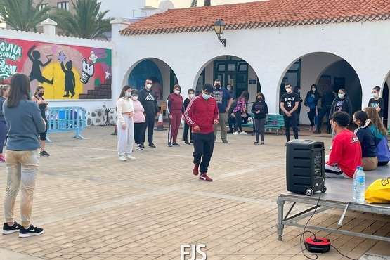 Taller de Bailes Urbanos en Telde/Francisco Javier Santana.